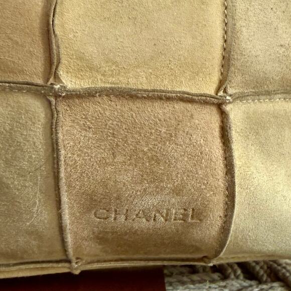 Chanel Vintage Suede Patchwork Tote with Satin Lining - Picture 3 of 8